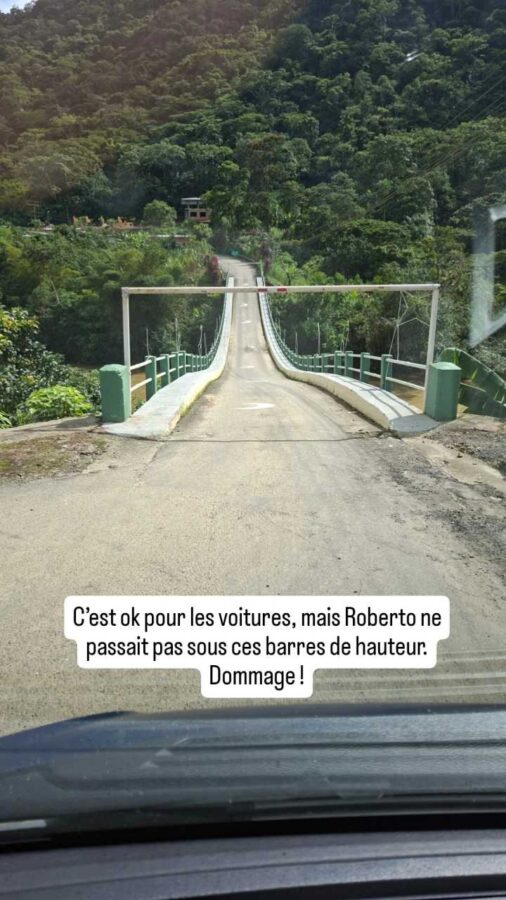 pont courbé en Équateur