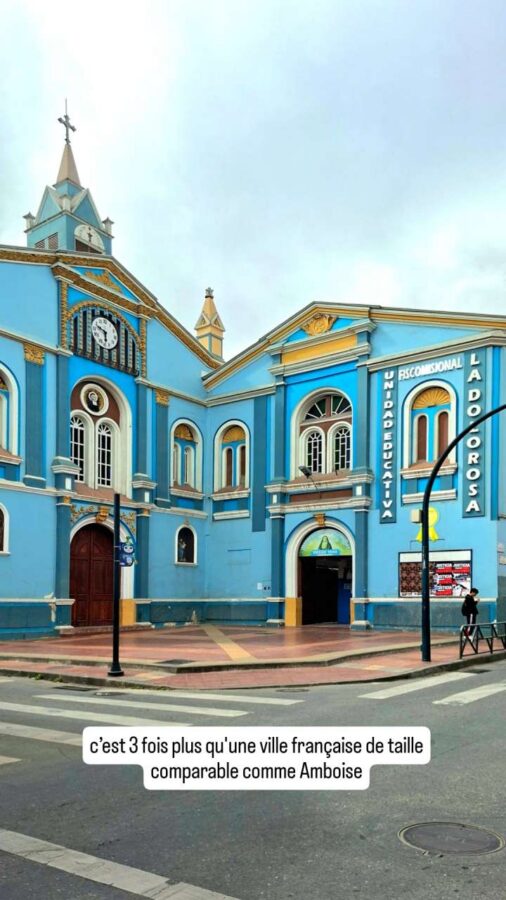Loja, Équateur : extérieur d'une église