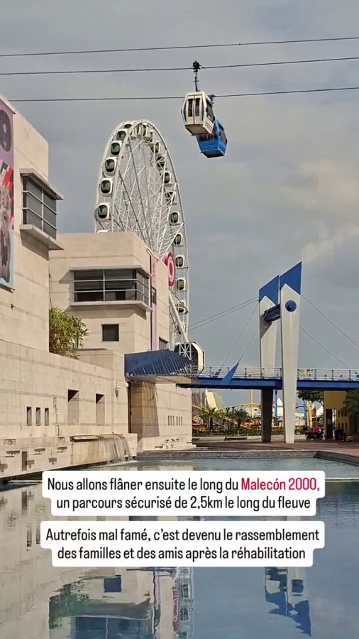 Cuenca, Équateur : grande roue du Malecon 2000