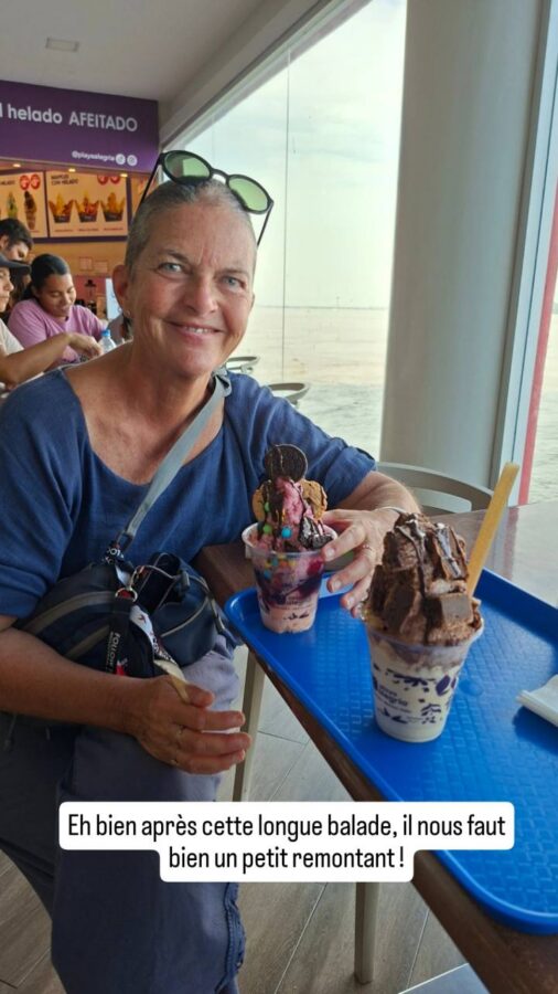 Guayaquil, Équateur : glaces sur le Malecon 2000