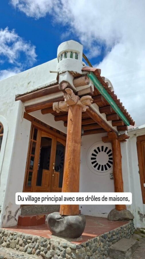 Lagune du Quilotoa, Équateur : architecture particulière