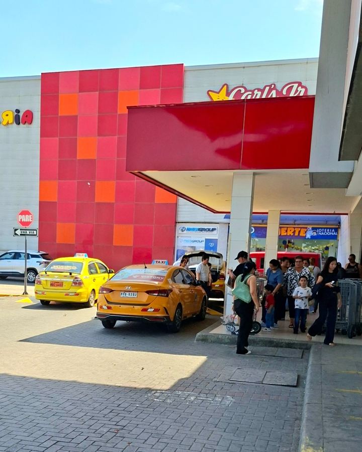 Équateur insolite : on va faire ses courses en taxi