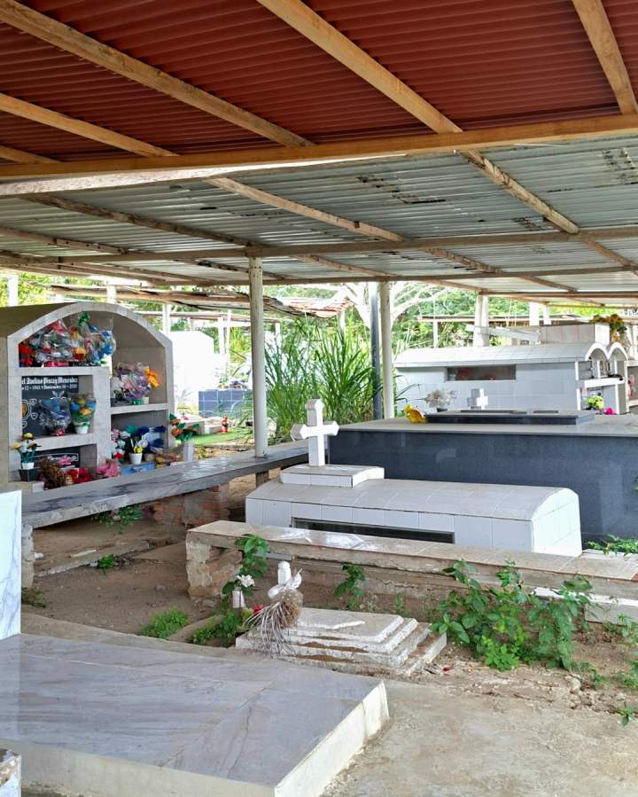 Équateur insolite : les morts reposent sous un toit