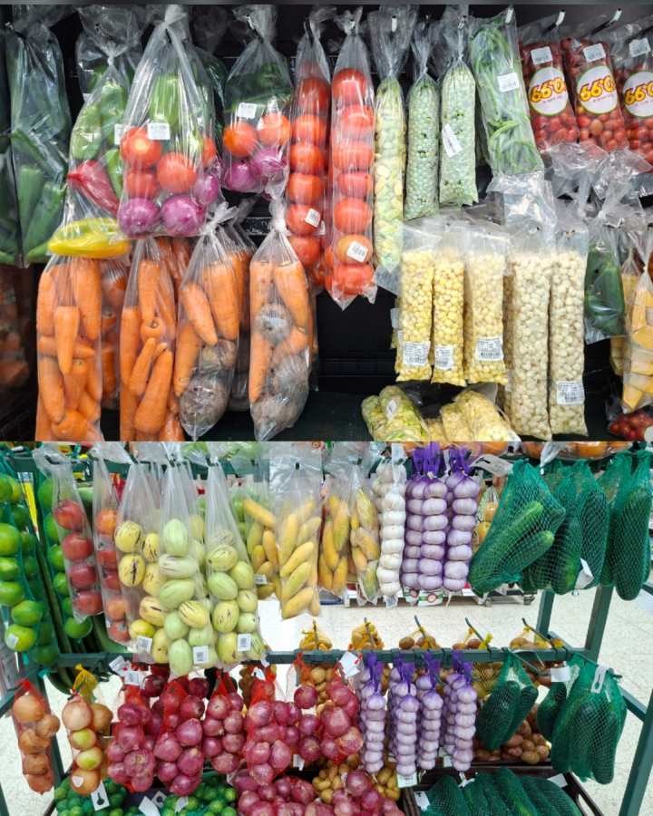 Équateur insolite : fruits et légumes vendus en sachets longs