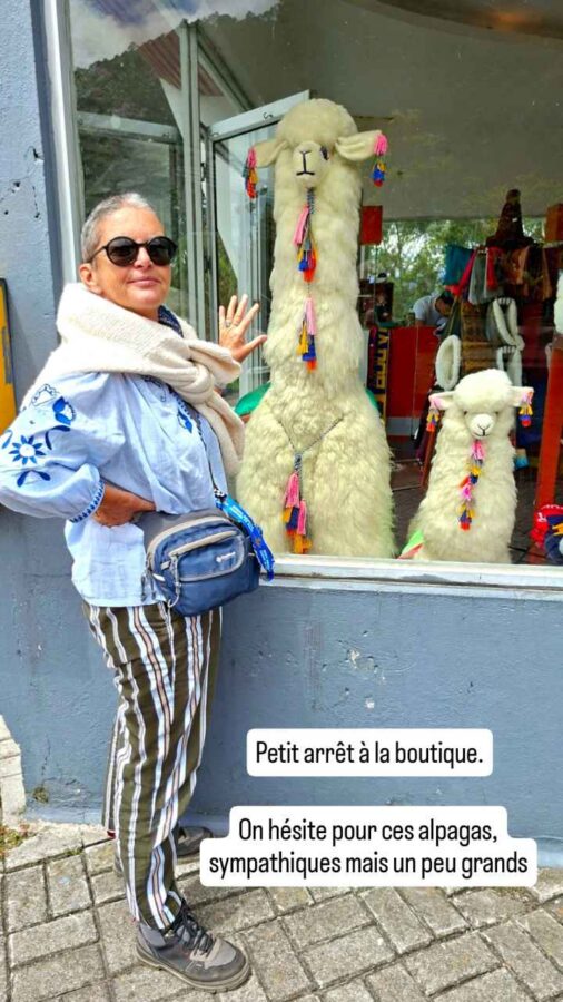 Quito, Équateur : boutique en bas du téléphérique