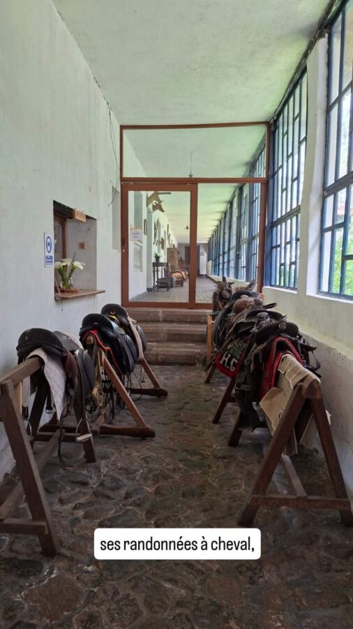 Hacienda Guachalá, Cayambe, Équateur : selles de chevaux