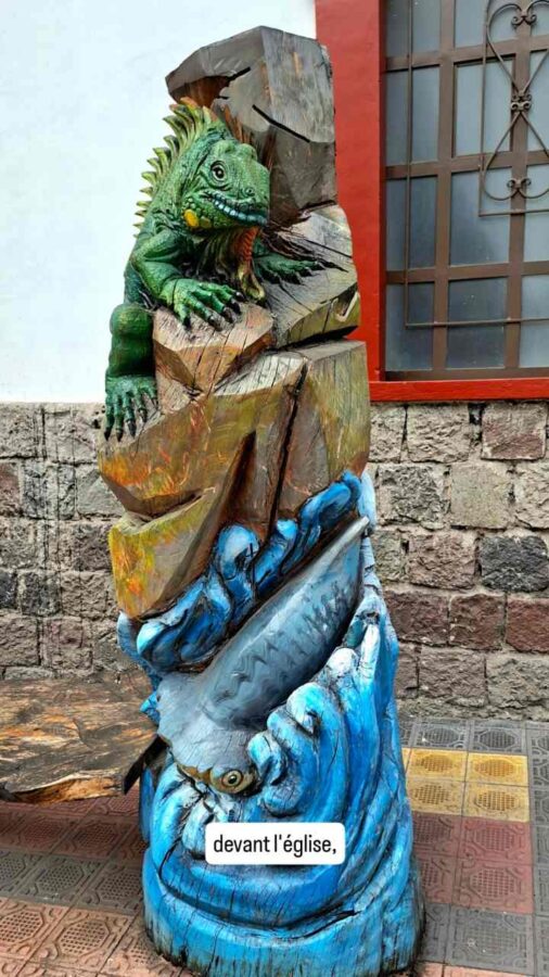 San Antonio de Ibarra, Équateur : sculpture sur bois