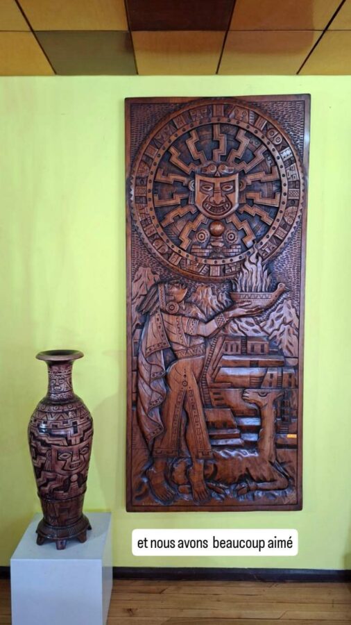 San Antonio de Ibarra, Équateur : galerie du sculpteur Luis Potosi