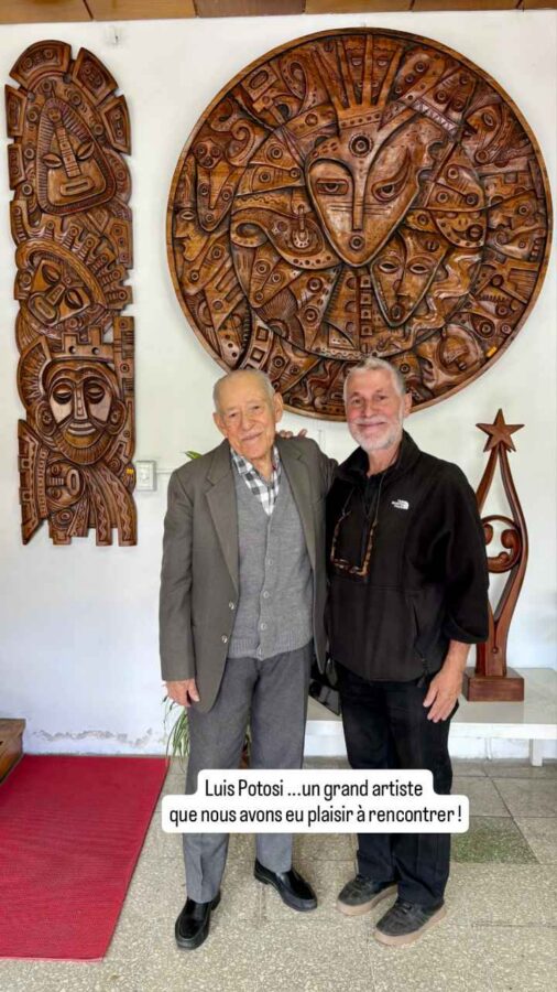 San Antonio de Ibarra, Équateur : selfie avec le sculpteur Luis Potosi