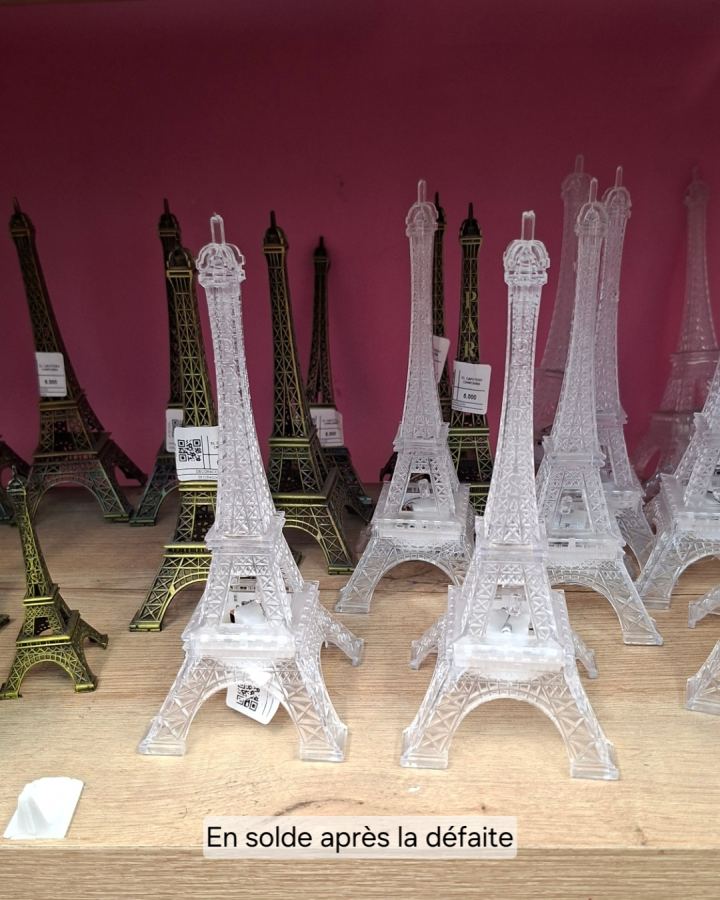 Colombie insolite, tours Eiffel en solde