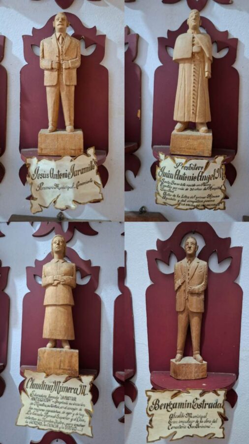 Maison de la culture, Aguadas, Colombie, le conseil municipal sculpté en bois