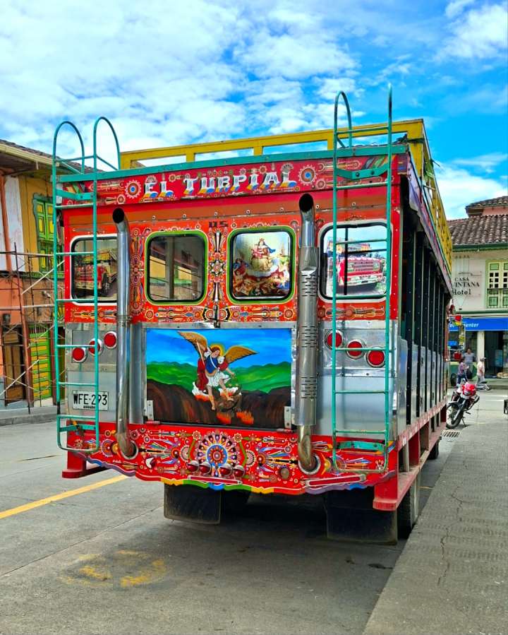 Bus Chivas, Colombie