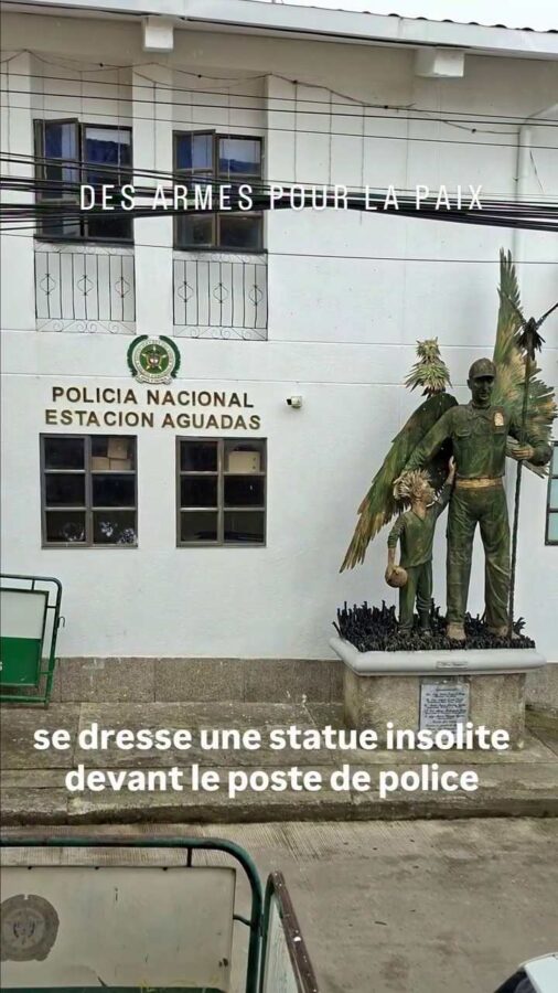 Statue Le Gardien de Police, Aguadas, Colombie